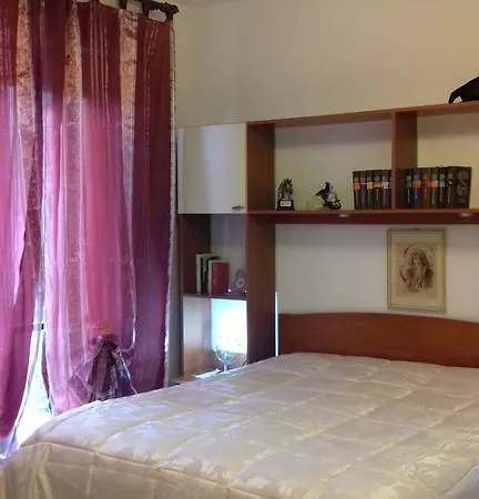 Con Giardino Privato Daire Santo Stefano al Mare