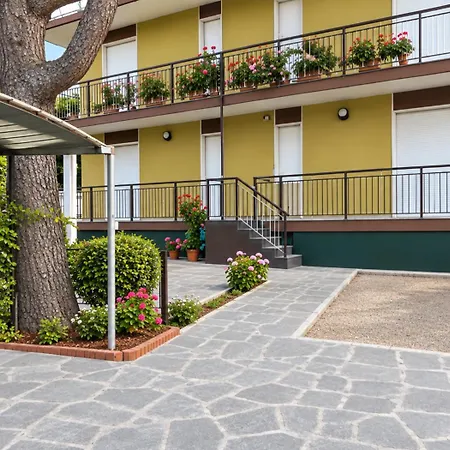 Daire Con Giardino Privato